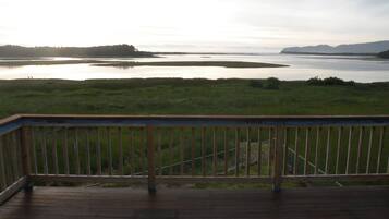 House, Multiple Beds, Non Smoking, Lake View | Terrace/patio