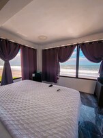 Double Room, Ocean View | Bed sheets