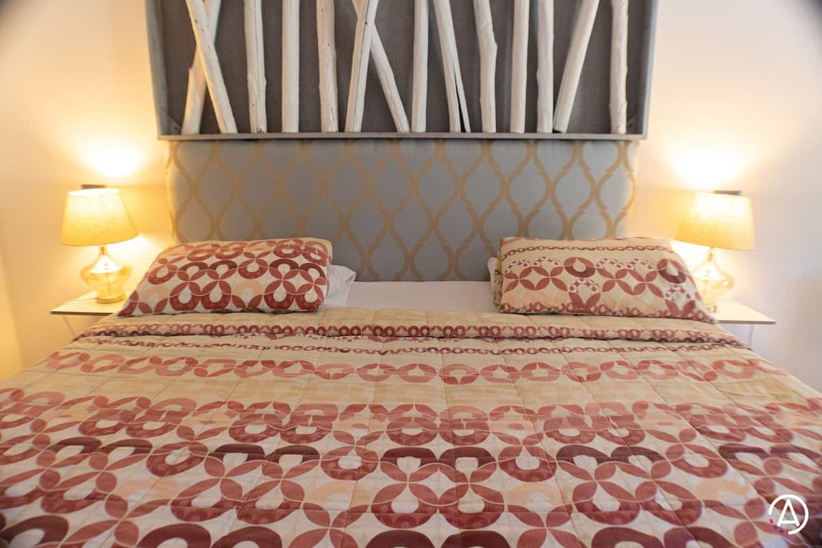 Standard Suite | 1 bedroom, bed sheets