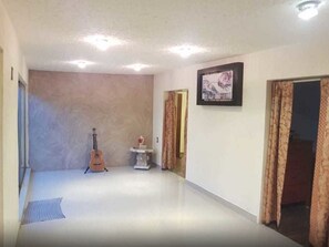 2 bedrooms, blackout drapes, iron/ironing board, free WiFi - Casa La Gloria Cerca de las Piramides (San Martin de las Pirámides)