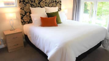 1 bedroom, iron/ironing board, internet