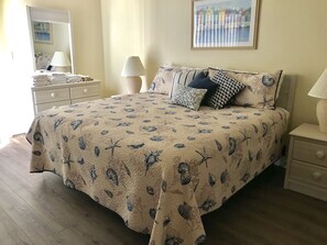 2 bedrooms, desk, iron/ironing board, free WiFi - Beautiful Condo with Easy Access to the Beach and a Peekaboo Oceanview! (N. Myrtle Beach)