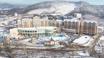 Front of property - evening/night