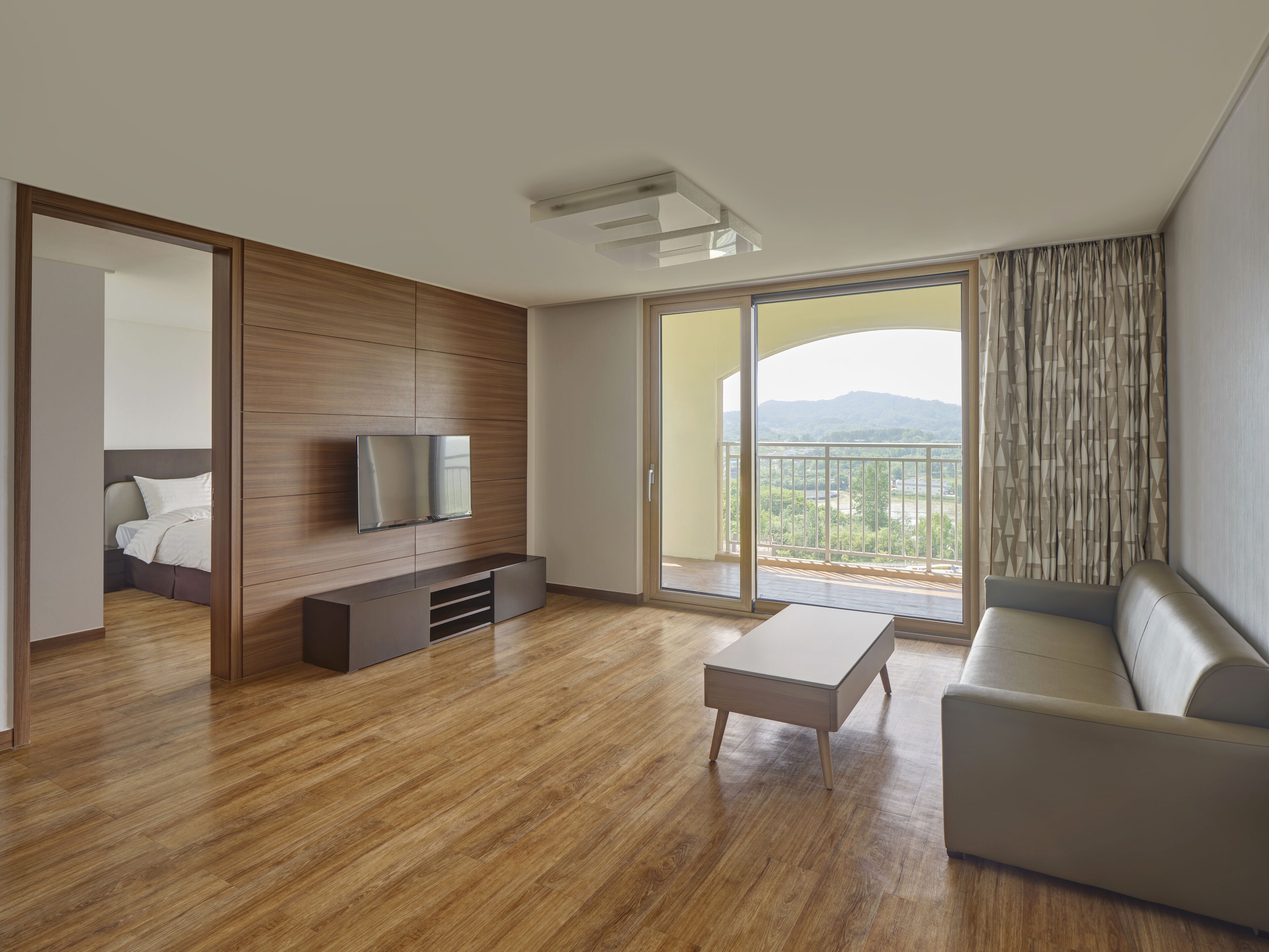 2 bedrooms, down duvets, blackout curtains, bed sheets