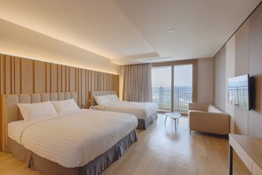 Down comforters, blackout drapes, bed sheets - Sono Belle Cheonan (Cheonan)