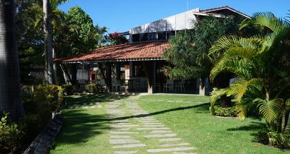 Excellent estate by the river !!!