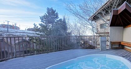 Storm Meadows Dr. Ski in/Ski out, Hot Tub