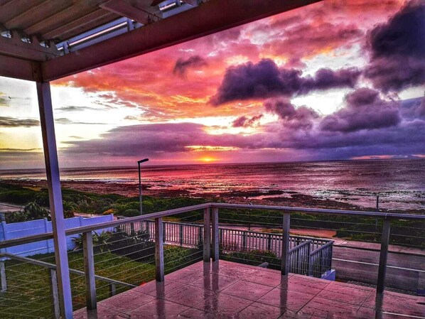 Superior House, 4 Bedrooms, Sea View, Oceanfront | Terrace/patio