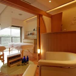 Couples treatment rooms, aromatherapy