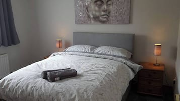 3 bedrooms, iron/ironing board, free WiFi