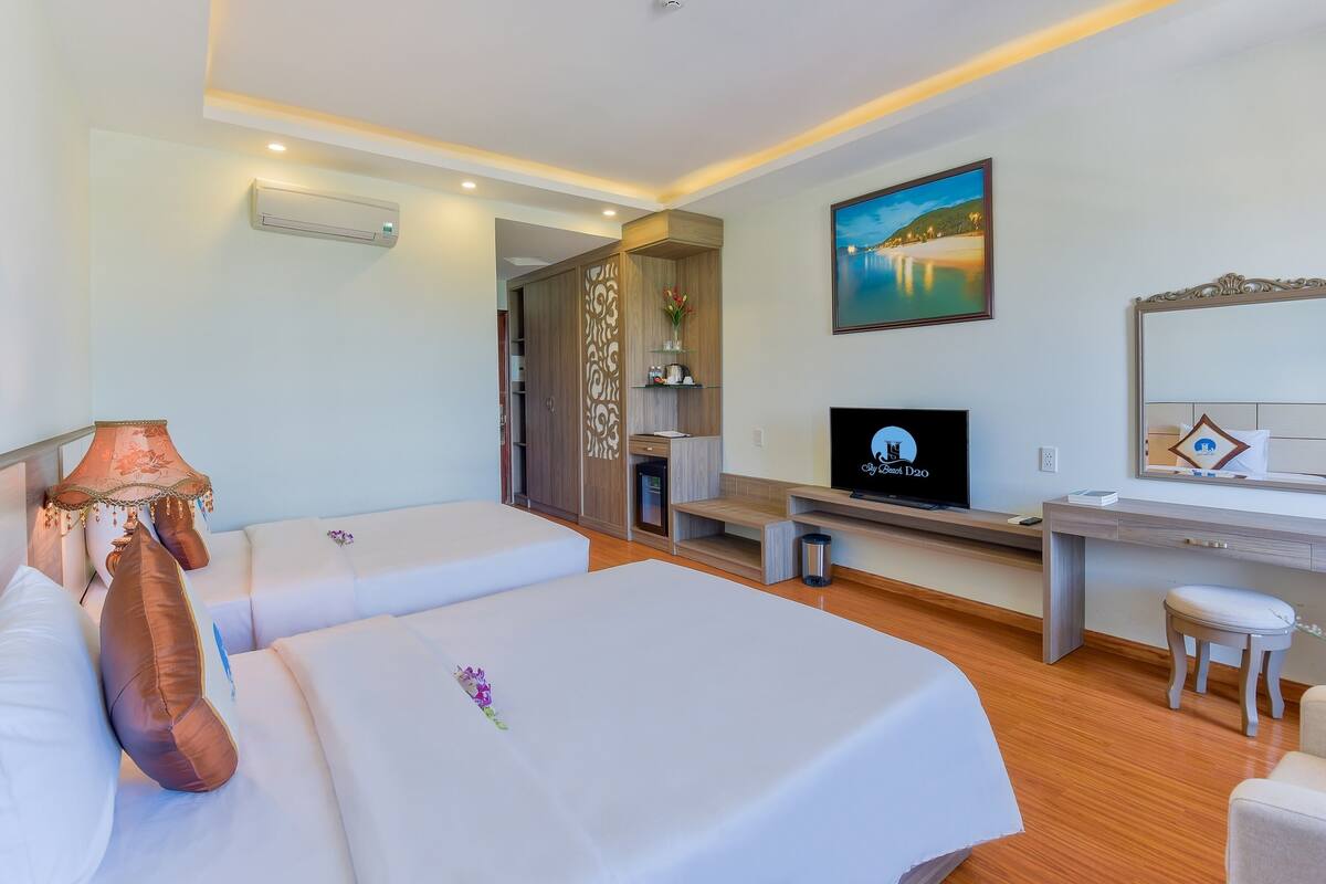 ห้องพรีเมียร์ดับเบิลหรือทวิน, 1 ห้องนอน, วิวทะเล | มินิบาร์, ตู้นิรภัยในห้องพัก, โต๊ะทำงาน, ห้องเก็บเสียง