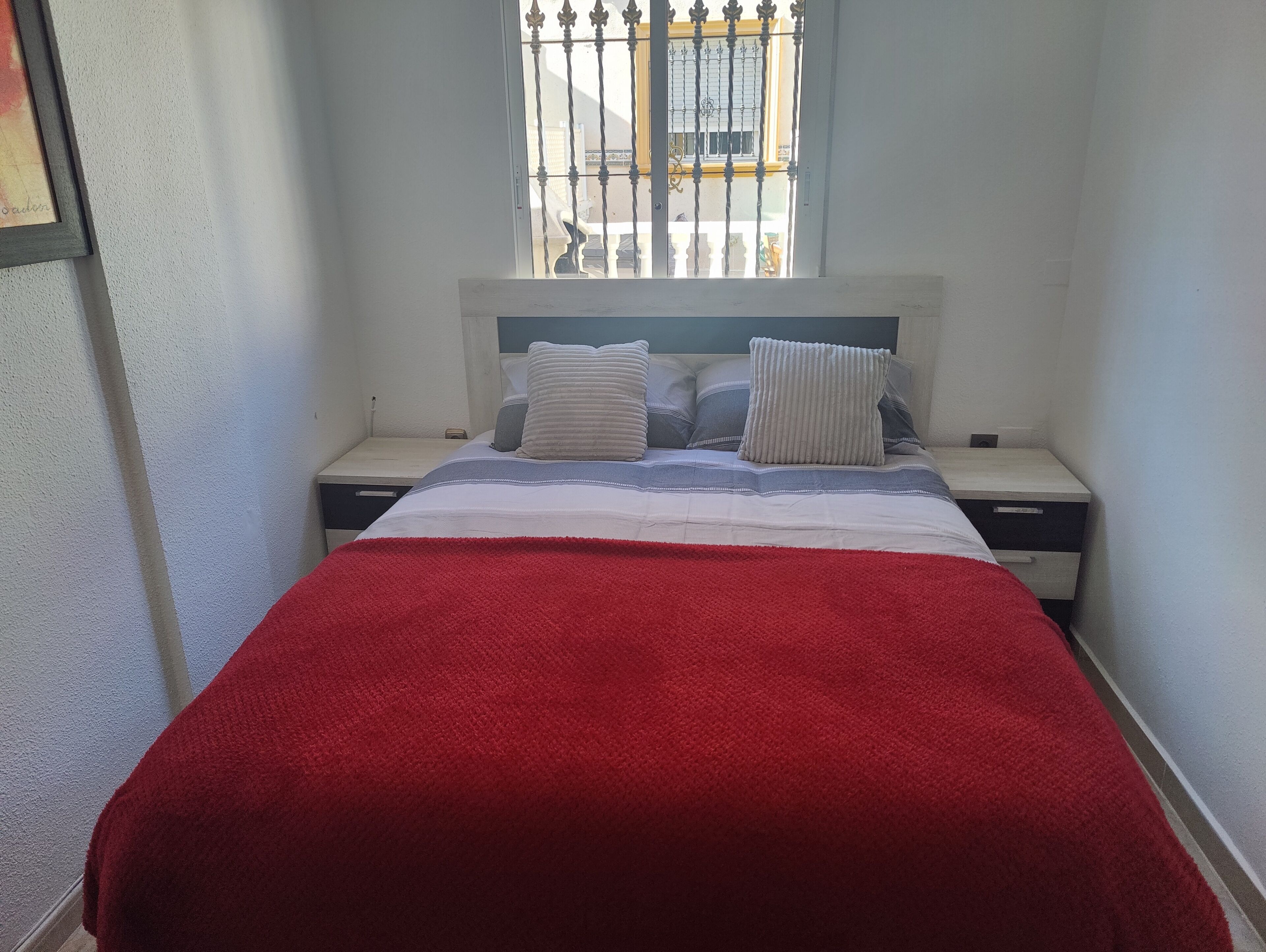 3 bedrooms, iron/ironing board, travel crib, internet