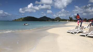 Ligstoelen, strandlakens