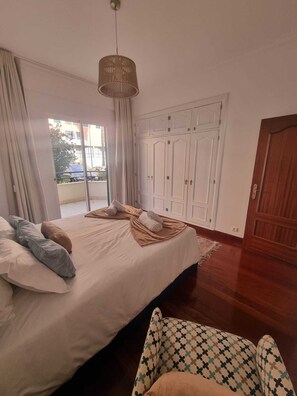 2 chambres, fer et planche Ă repasser, Wi-Fi, draps fournis