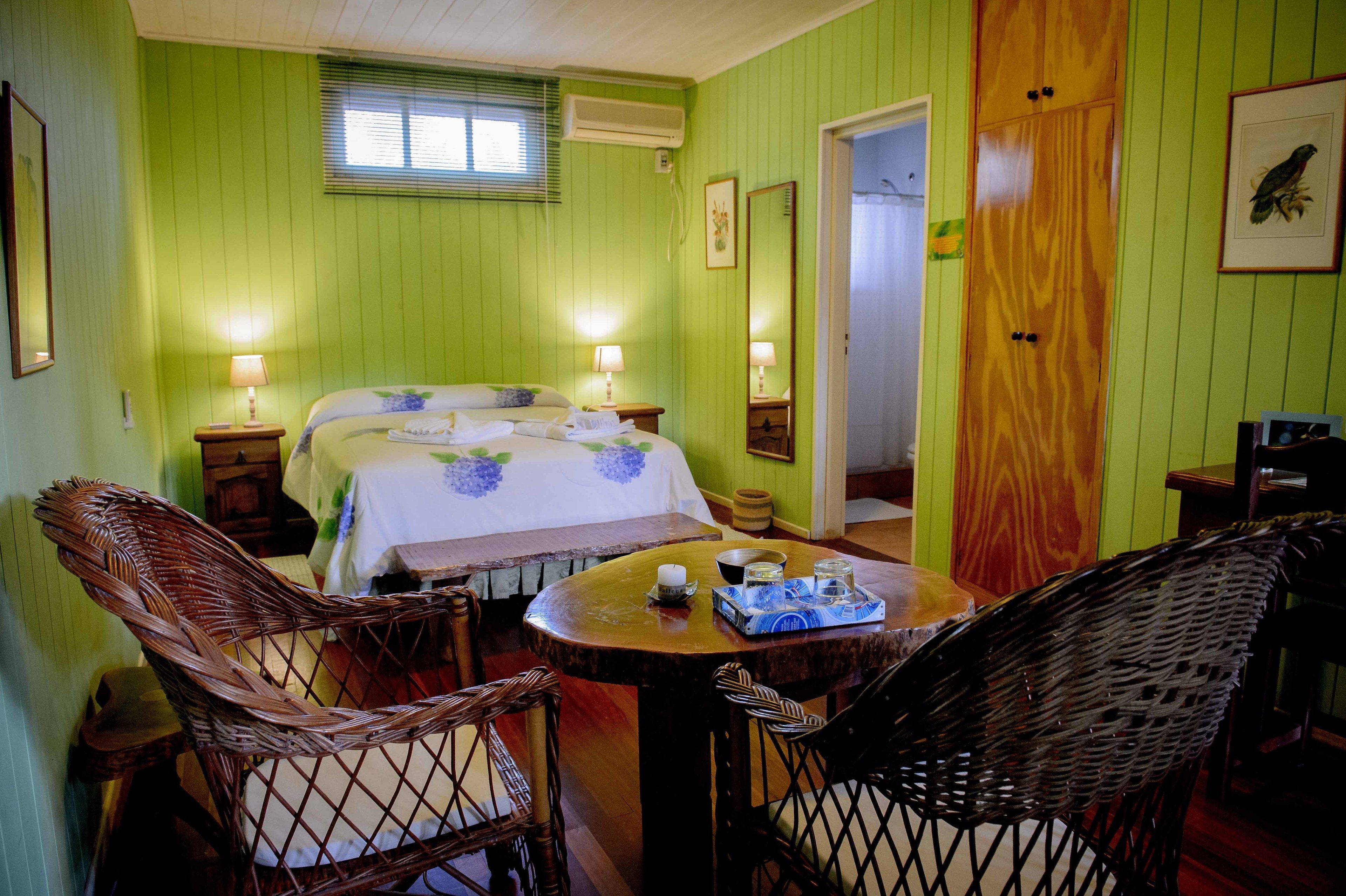 Basic Room, 1 Double Bed, Non Smoking | Living area