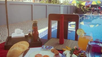 Desayuno de autoservicio incluido todos los días