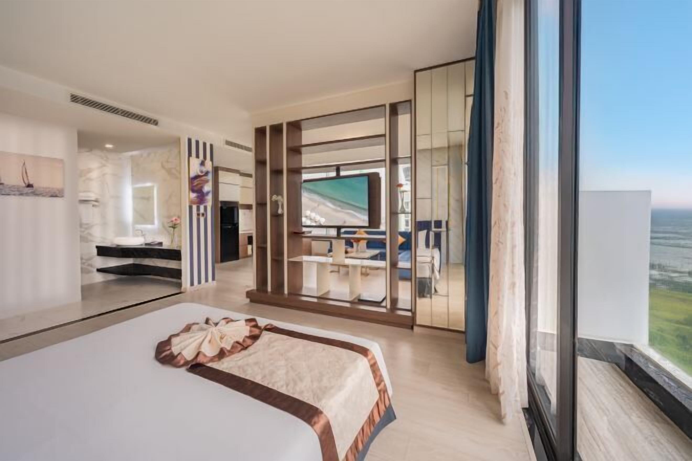 17 phòng ngủ, bộ đồ giường cao cấp, minibar, két bảo mật tại phòng 