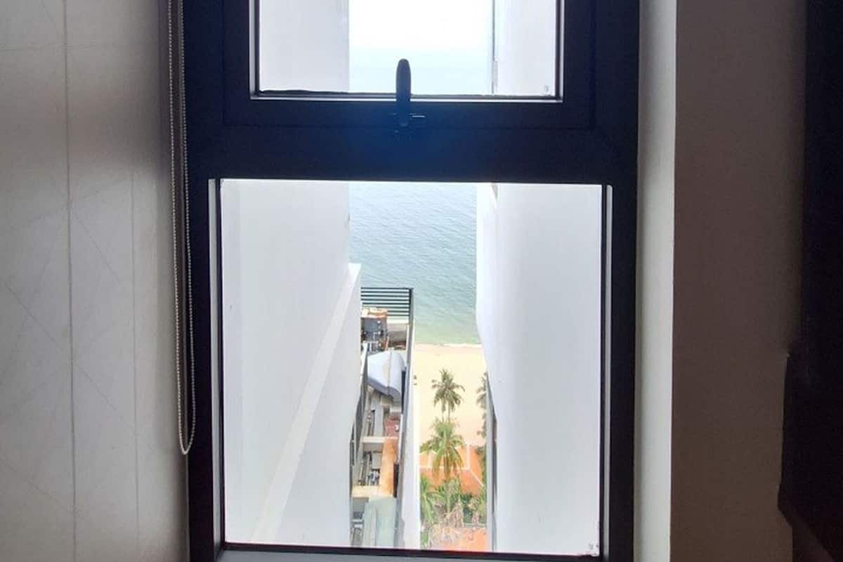 Deluxe-Vierbettzimmer, 2 Queen-Betten, eingeschränkter Meerblick | Ausblick vom Zimmer