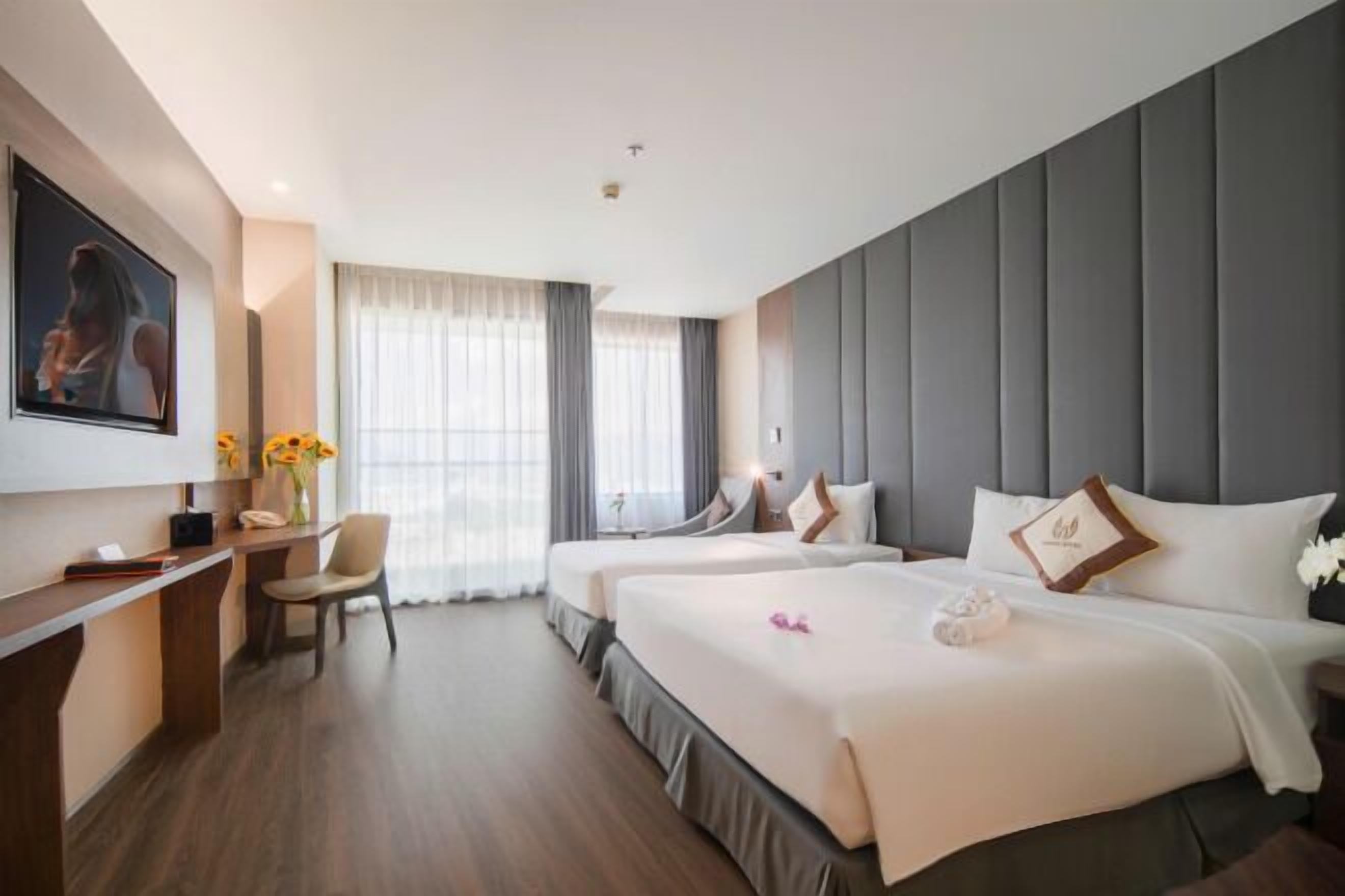 17 phòng ngủ, bộ đồ giường cao cấp, minibar, két bảo mật tại phòng 