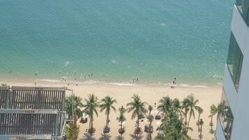 Deluxe Room, 1 Katil Ratu (Queen), Sea View | 17 bilik tidur, peralatan tempat tidur premium, bar mini