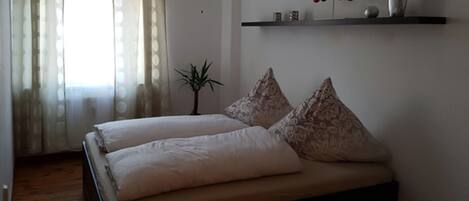 3 habitaciones, tabla de planchar con plancha y wifi gratis