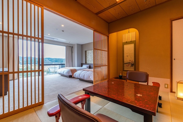 Habitación superior, para no fumadores (Japanese Western Style) | Caja de seguridad en la habitación, cortinas blackout y wifi gratis