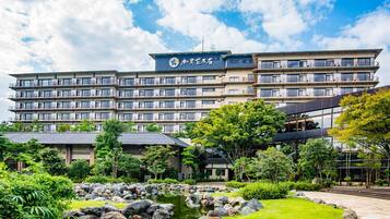 Mặt tiền nơi lưu trú