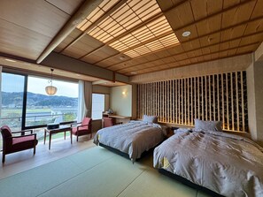 Kamar Superior, 2 Tempat Tidur Double, Bebas Asap Rokok, pemandangan kebun (Japanese Style) | Brankas, tirai kedap cahaya, Wi-Fi gratis, dan seprai linen