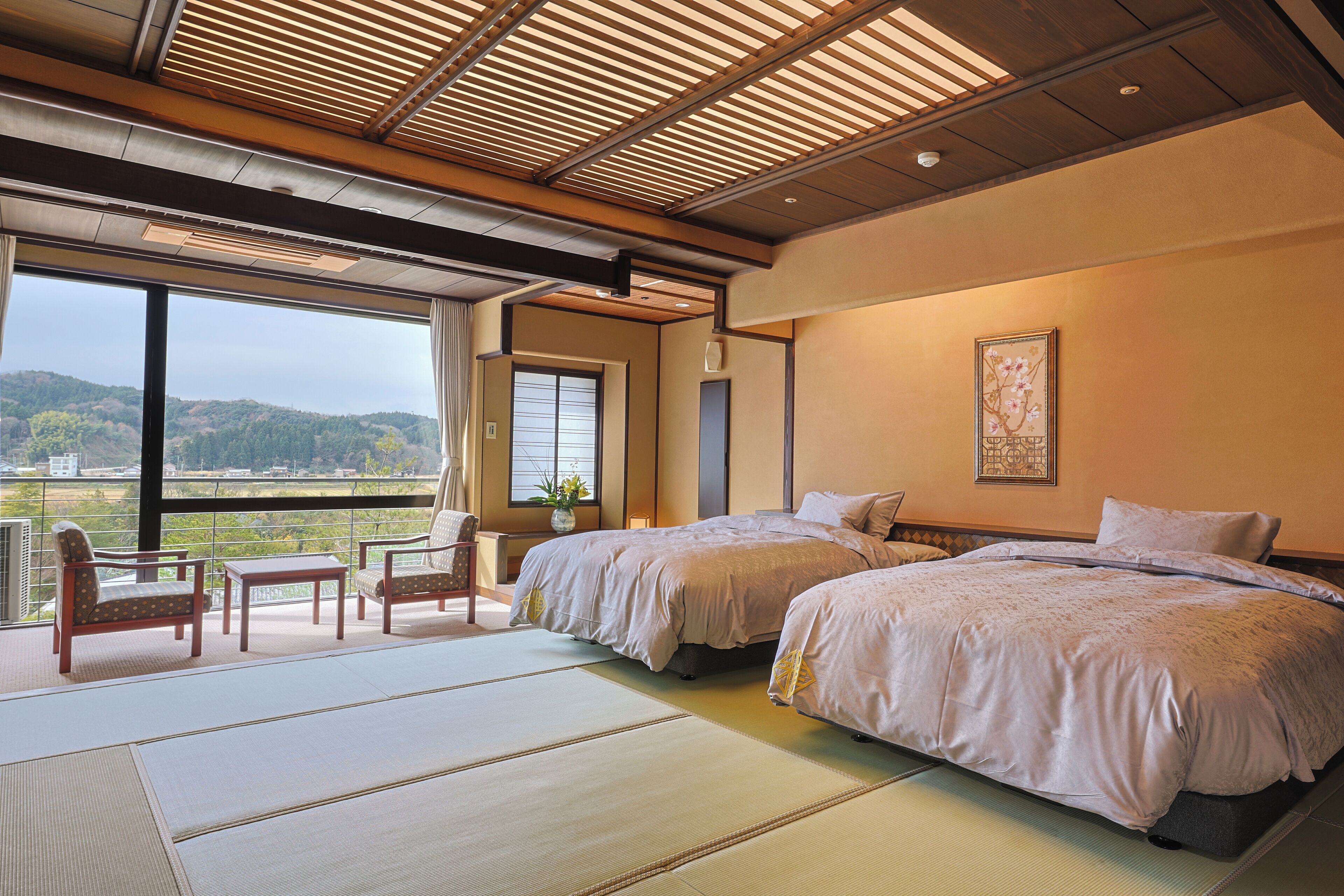 Deluxe Japanese Western Style Room, Non Smoking | In-room safe, blackout drapes, free WiFi, bed sheets
