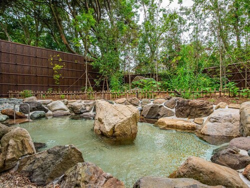 Yamashiro Onsen Miyabi no Yado Kaga Hyakumangoku