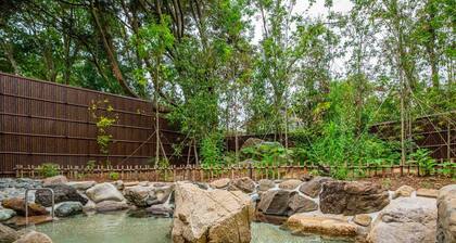 Yamashiro Onsen Miyabi no Yado Kaga Hyakumangoku