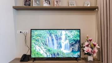 In-room safe, desk, blackout drapes, soundproofing