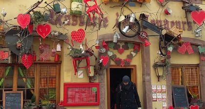 Magnificent spacious apartment with WIFI, ideal for PMR. 3-star rating.