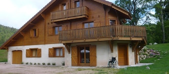 Kaunis tilava huoneisto chalet