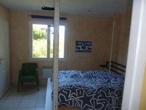 4 chambres, bureau, fer et planche à repasser, Wi-Fi gratuit