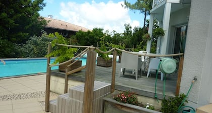 schöne zeitgenössische villa 2 km von der dune du pyla (strand zu fuß)