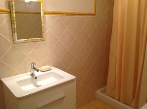Hair dryer, towels, toilet paper