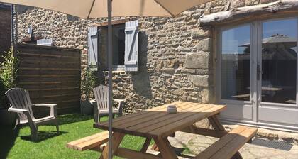 Apartment-House Garden level