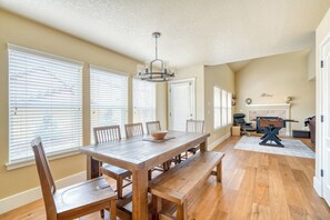 Unclassified image, 2 of 31, button - Sunshine Retreat-Luxury Hot Tub, Game Room,AC (Bend)