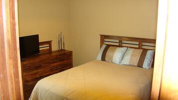 3 chambres, fer et planche Ă repasser, Wi-Fi, draps fournis