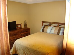 3 Schlafzimmer, Bügeleisen/Bügelbrett, WLAN, Bettwäsche