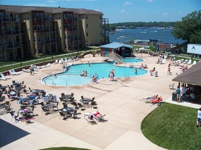 Okoboji Relaxing Getaway! Spectacular View! Vacation Cabin In Bridges Bay Resort