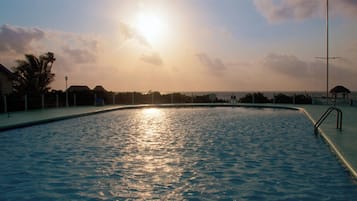 Piscine extérieure