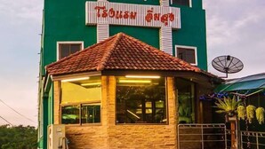 Front of property - evening/night - Aimsookkrabi (Krabi)