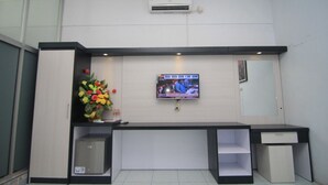 Gambar tidak terklasifikasi, 2 dari 33, tombol