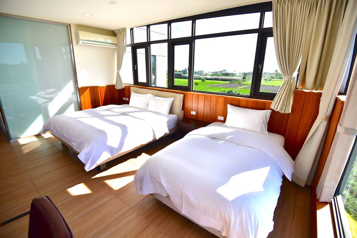 Standard Triple Room, Non Smoking, Garden View | Desk, blackout drapes, rollaway beds, free WiFi