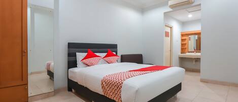 Premium bedding, free WiFi, bed sheets