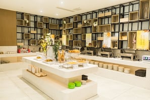 Desayuno buffet (CNY 20 por persona)