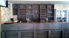 Bar (on property) - Rey Manes Hotel (Salihli)