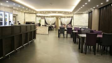 Desayuno buffet incluido todos los días